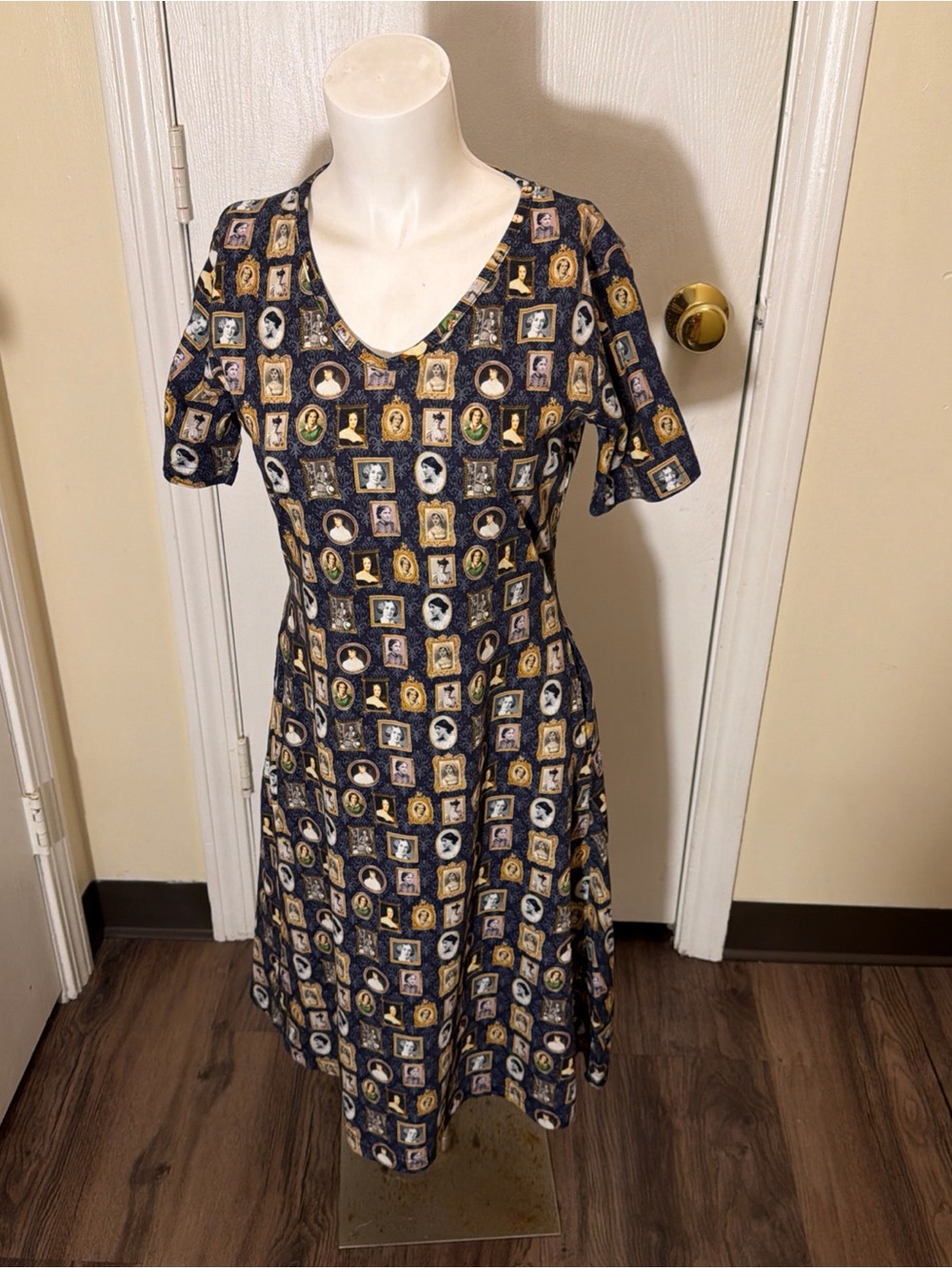 Svaha Dress Womens Size Small Women's Authors Portraits Twirl Organic Cotton